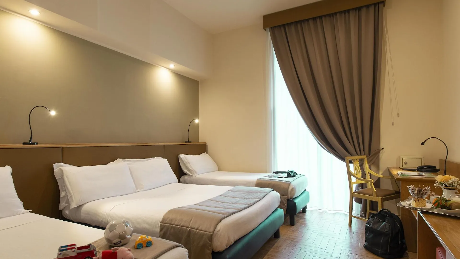 Grand Hotel Europa & Restaurant Naples 3*,  Italy