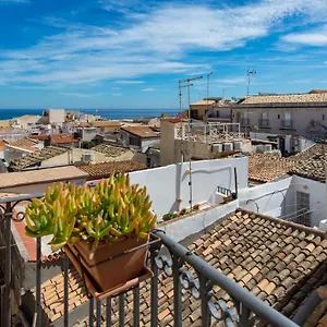 casa-di-eu-sea-view-ortigia-wifi.sicilyhotelsitaly.net/