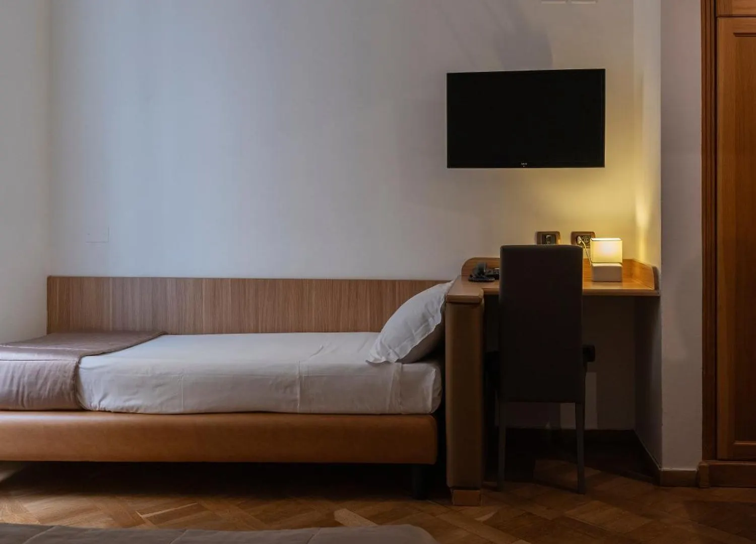 Grand Hotel Europa & Restaurant Naples