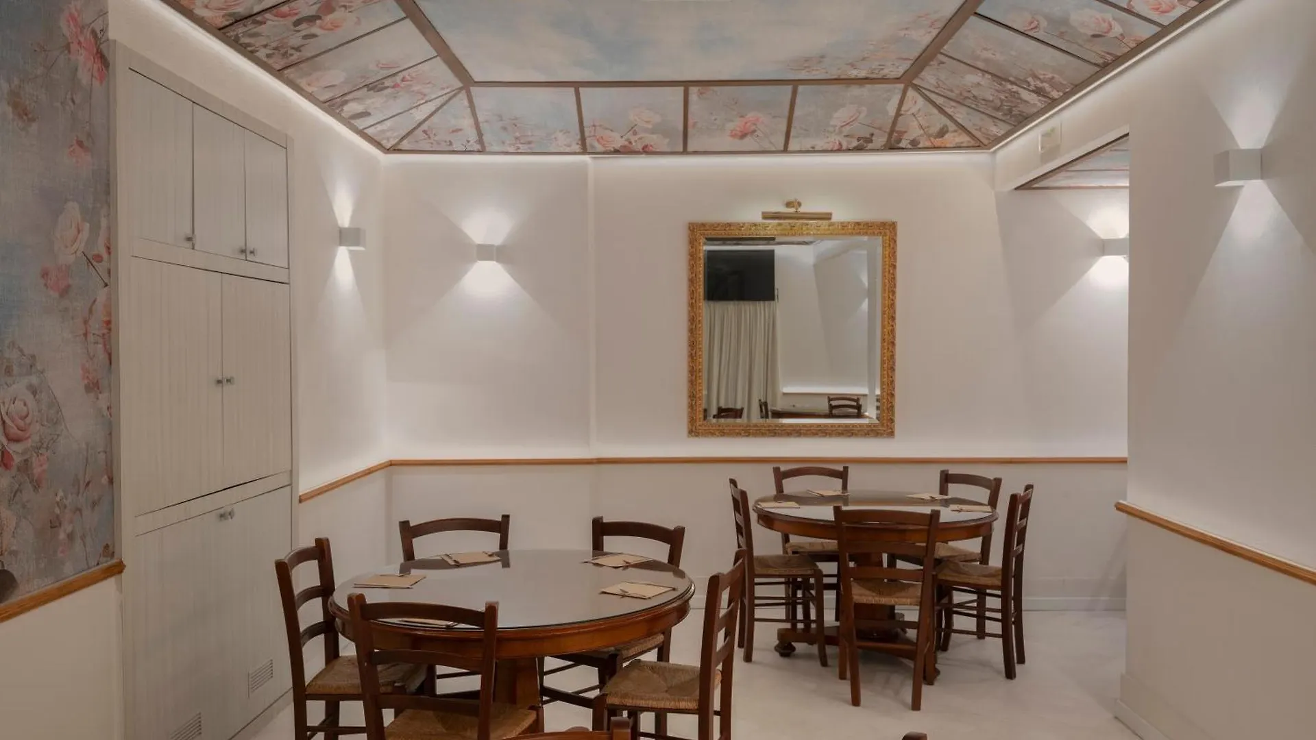 Grand Hotel Europa & Restaurant Naples